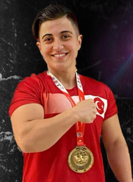 Esra Kiraz