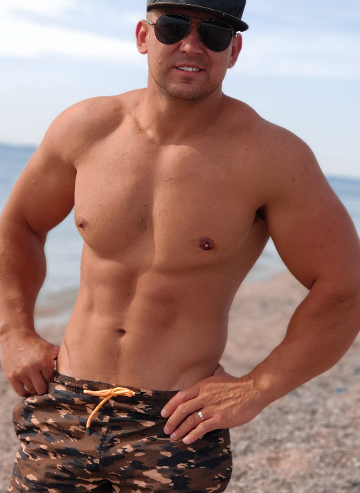 Artem Taynov